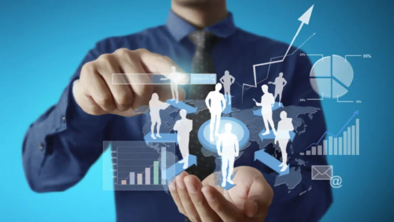 Pelajari 7 langkah evaluasi strategi bisnis perusahaan yang efektif untuk meningkatkan kinerja, menemukan peluang baru, dan menghadapi persaingan pasar.